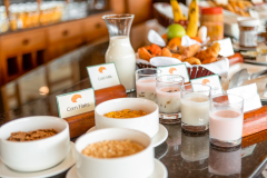 Chobe-Safari-Lodge-Bush-Lounge-breakfast-3