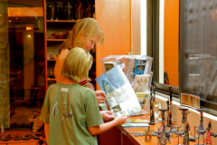 Chobe-gift-shop4-2